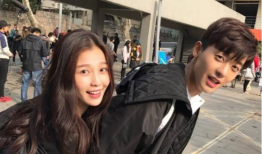 娱乐圈吃瓜的照片,揭秘明星幕后生活瞬间